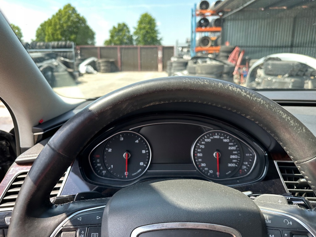 фото №5, Воздуховод кожа czarna audi a8 d4 четырёхлучевая