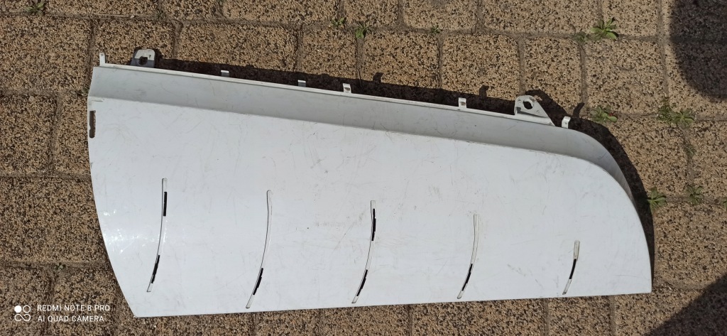 Купити Actros mp4 кутик вітровик ліва a9607502225