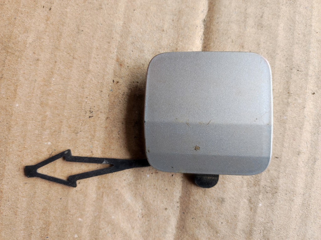 Купити Заглушка фаркоп бампера задня renault 511654352p