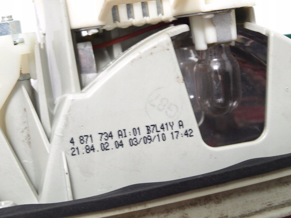 фото №8, Bmw 3 e90 sedan, f30 sedan, f80 sedan лампа led правый задняя w крышка 218402