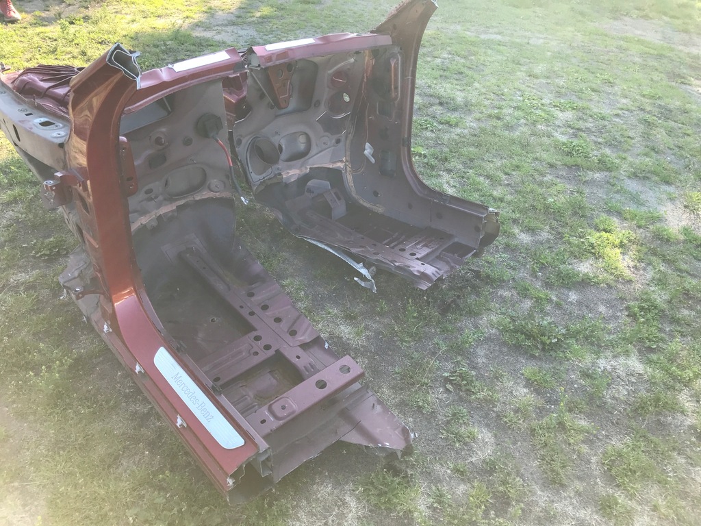 фото №4, Mercedes 205 четверть передняя левая