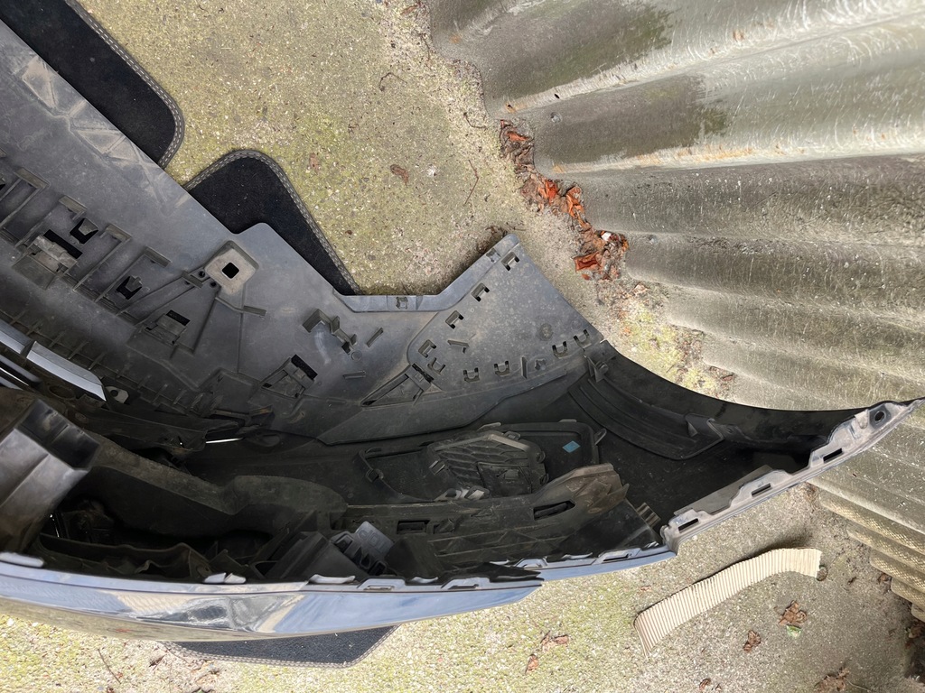 фото №12, Kompletny бампер перед передній audi a3 8y sedan ly9t w колір