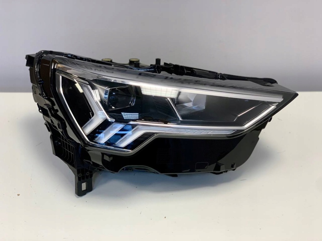 Правый  левая фара фара audi q3 83a дорестайлинг  full led Цена