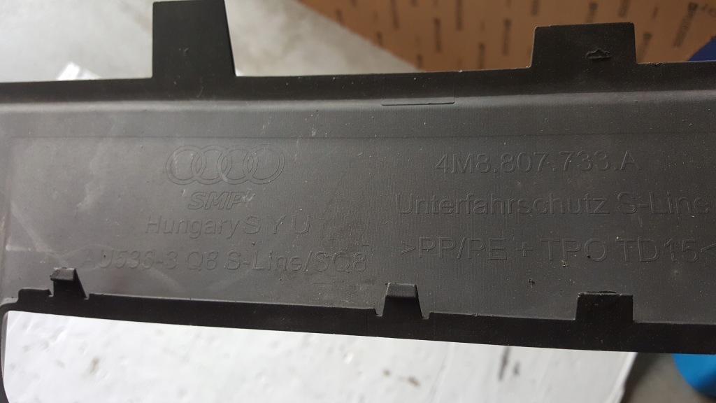 фото №12, Накладка спойлер бампера перед audi q8 4m8807733a