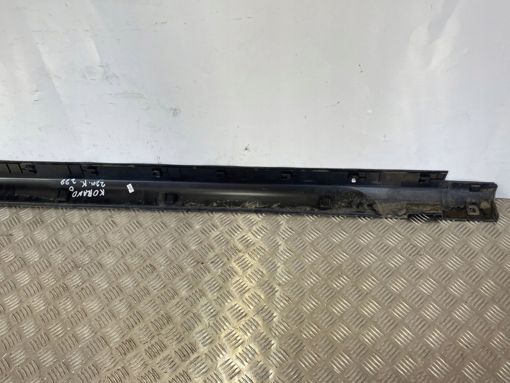 2022 ssangyong korando накладка поріг Ціна