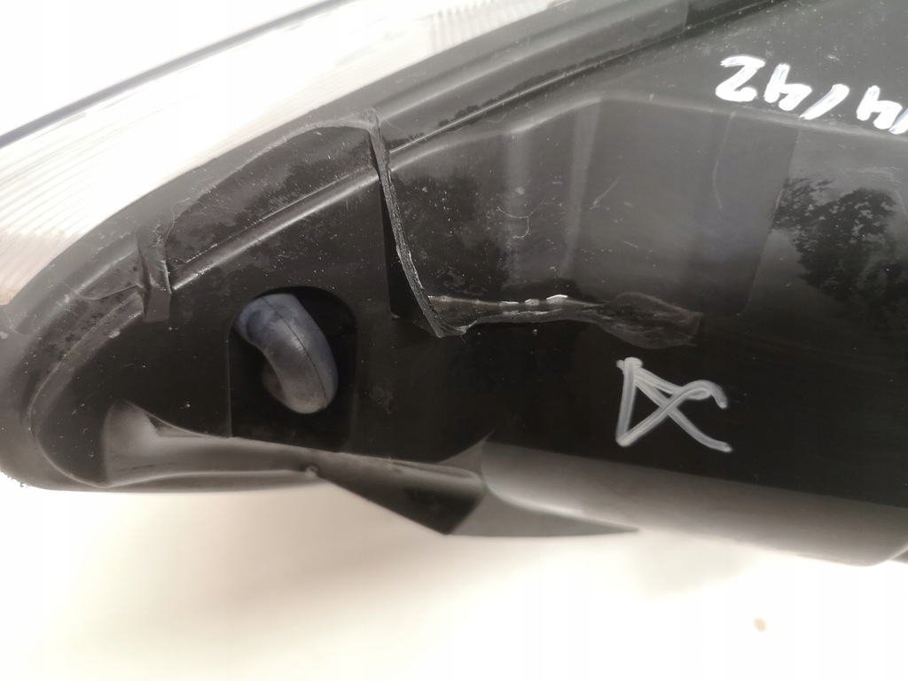 фото №16, Ford b-max 12-17 лампа права звичайна av11-13w029-ae