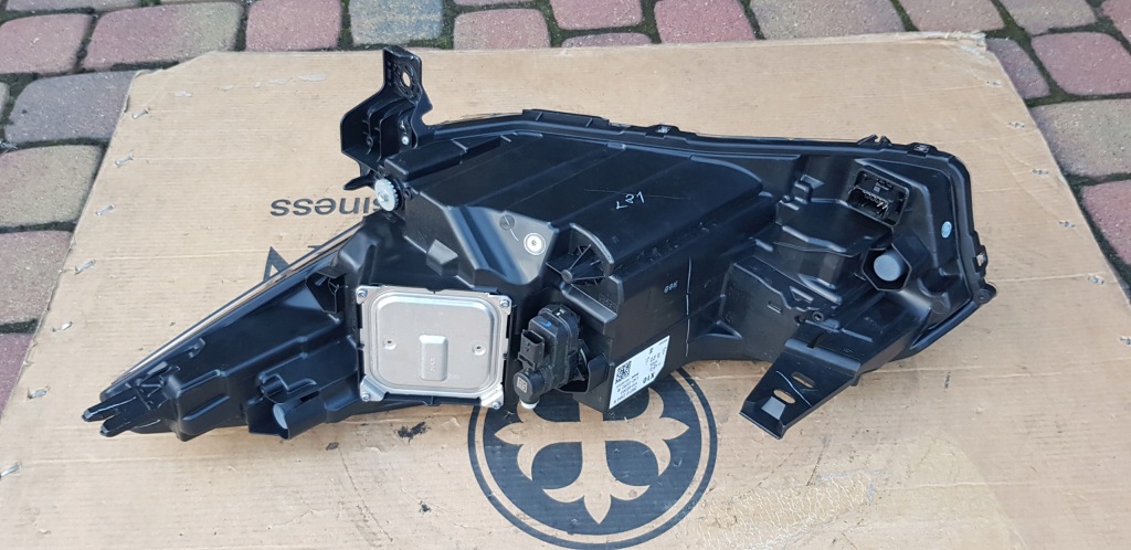 фото №5, Правый full led renault zoe lift 260102384r