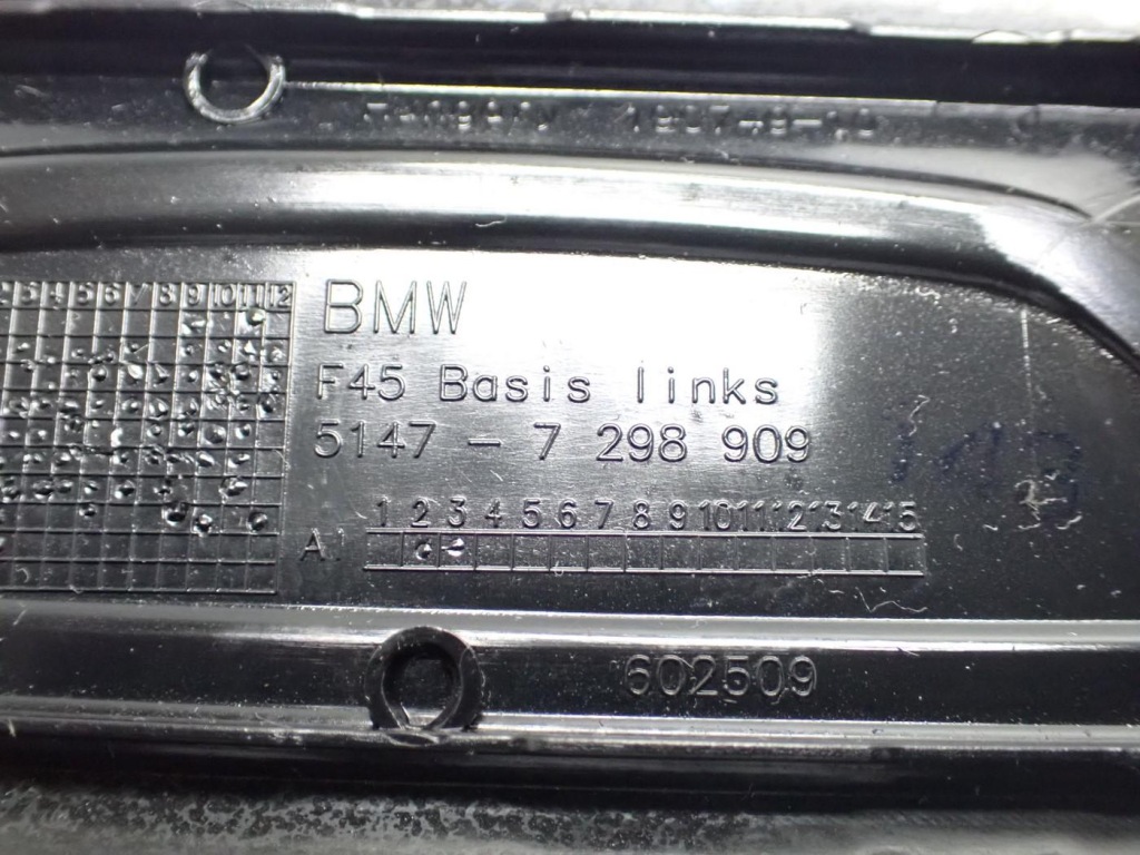 Молдинг накладка порог левое  задняя 7298909 bmw 2 f45 f46 21r Доставка