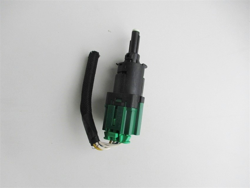 Купить Citroen оригинальный номер 96704b0580