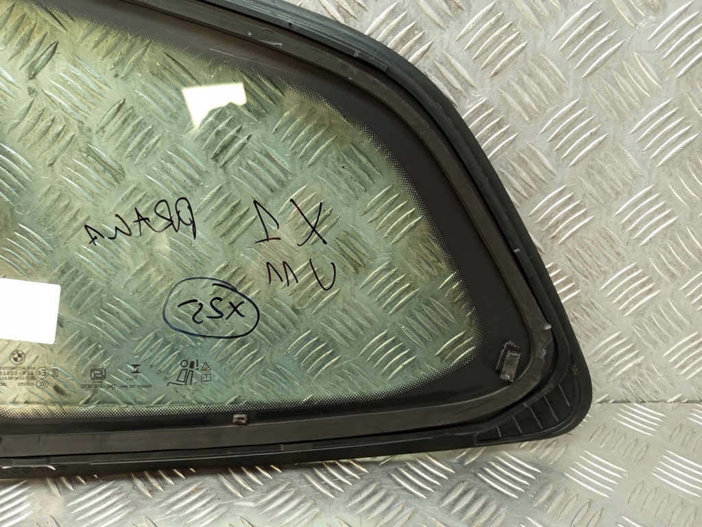 фото №13, Bmw оригинальный номер 9451572 x1 u11 стекло кузовная задняя задняя правая