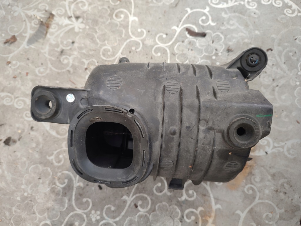 фото №5, Корпус фільтра повітря volkswagen jetta 1k0129607aj 1k0129610b