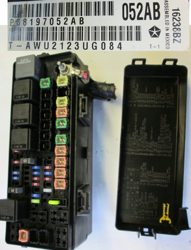 фото №10, Dodge charger коробка запобіжників p68083735ab задня з багажника