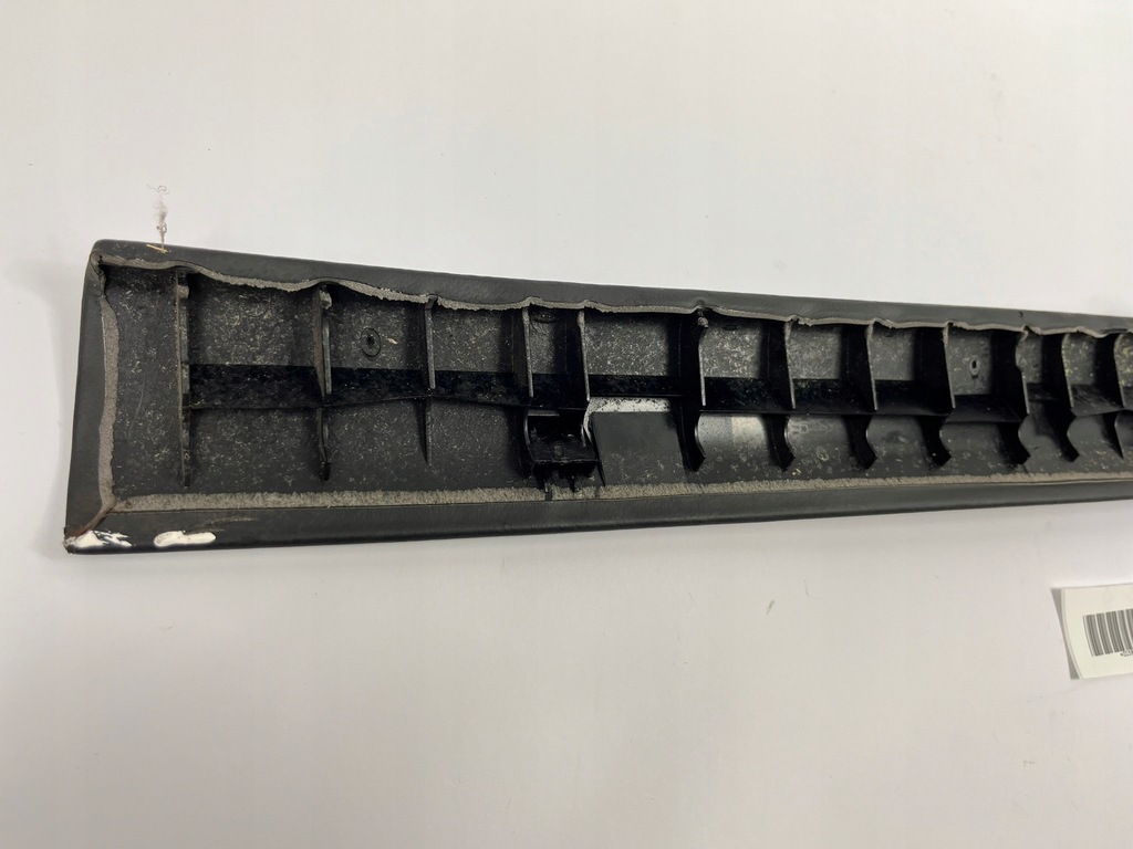 фото №12, Обшивка захист стійка a ліва чорні mercedes w124 sedan kombi 1246920389