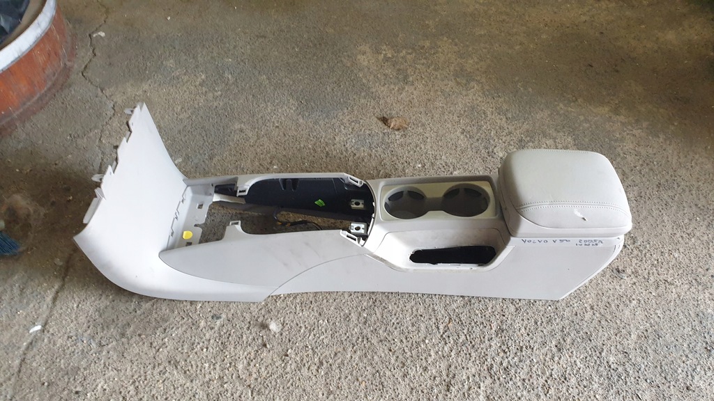 фото №9, Туннель средний volvo v50 04-12r. 2.0 d