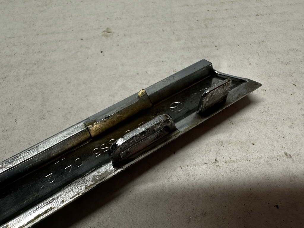 фото №10, Хром молдинг бампера перед mercedes w218 cls