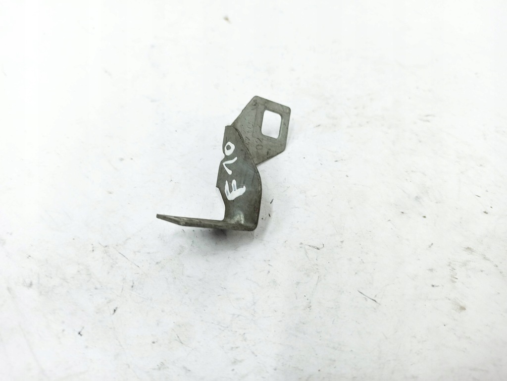 фото №11, Bmw 5 f10 f11 2013 елементи кріпильні