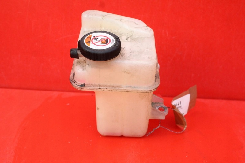 фото №4, Бачок расширительный toyota auris 2 ii 1.8 hybrid 17r