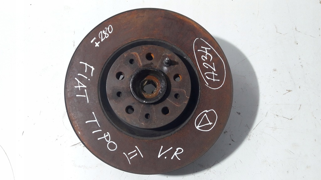 фото №1, Fiat tipo ii поворотный кулак правый перед ступица