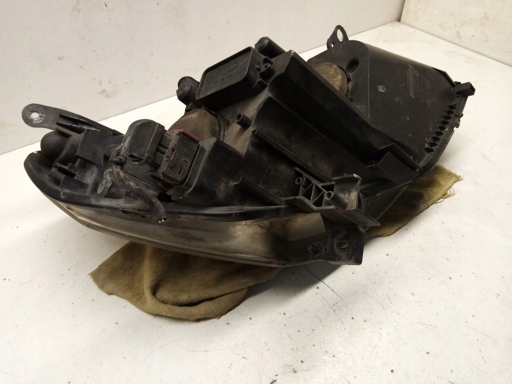 Лампа лівий перед ліва передня opel zafira b ii 13260844lh 0301214205 euro Недорого