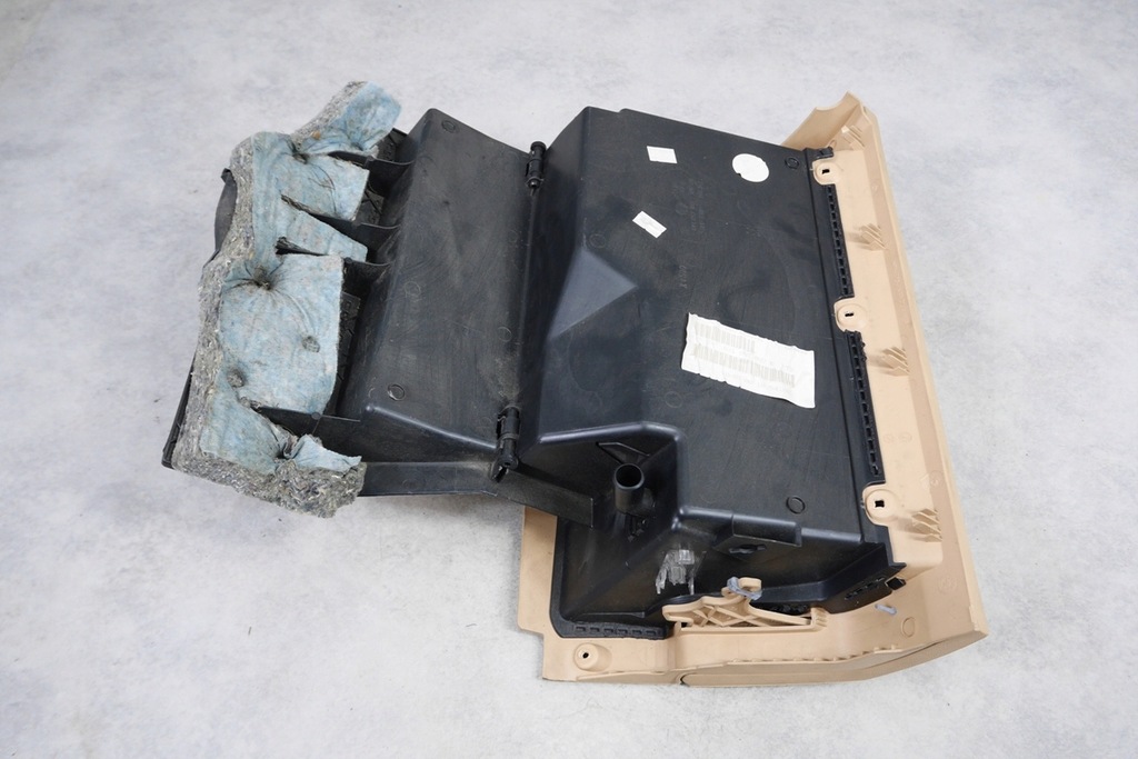 фото №5, Бардачок пассажира skoda fabia i 6y 99-04 eu