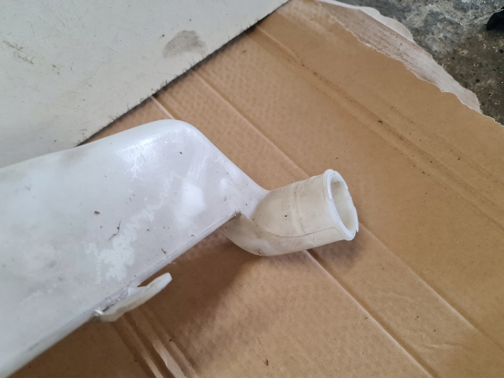 фото №7, Бачок жидкость омывателя a8 d2 4d0955451d