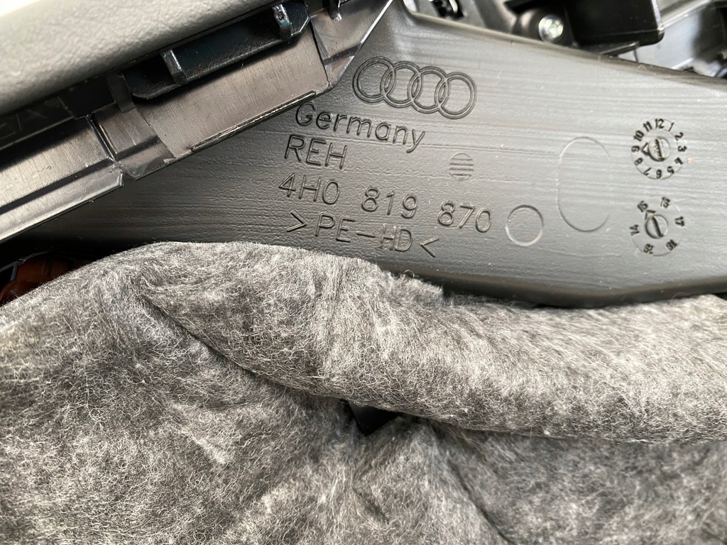 фото №6, Audi a8 d4 4h lift обшивка обшивки двері комплект long алькантара коричнева 72 km