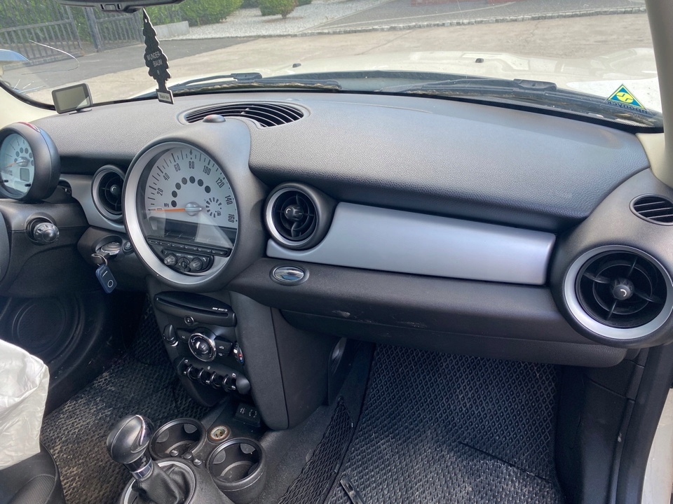 фото №3, Mini cooper clubman r55 r56 1,6 перехідник панель приладів