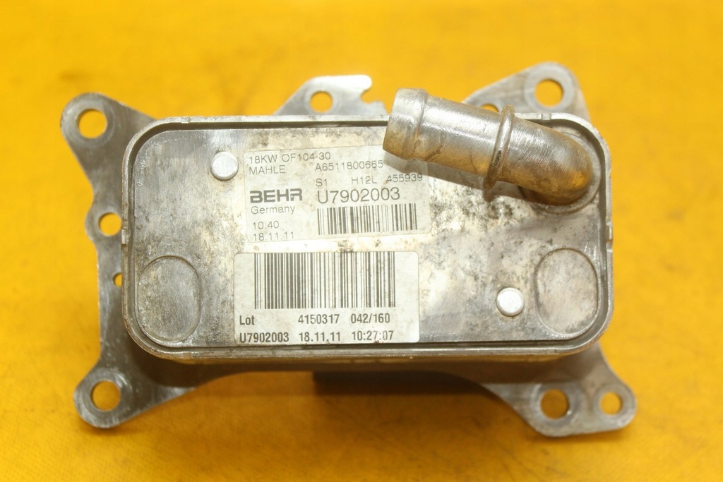 фото №7, Радиатор радиатор масла mercedes sprinter 906 651 2.2 a6511800665