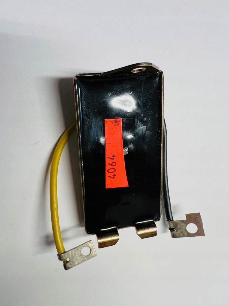 Регулятор напряжения генератора fiat 126 bis 458963 в Украине