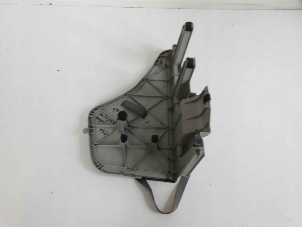 фото №4, Prius iii заглушка багажника