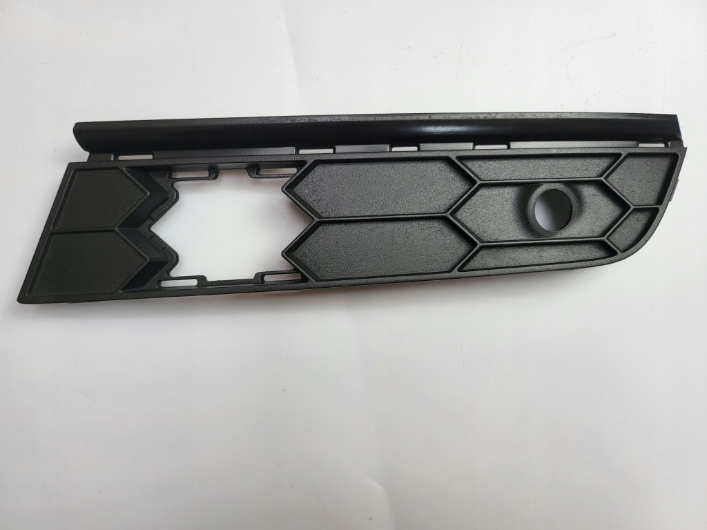 фото №1, Kratka/zaślepka бампера skoda yeti face lift