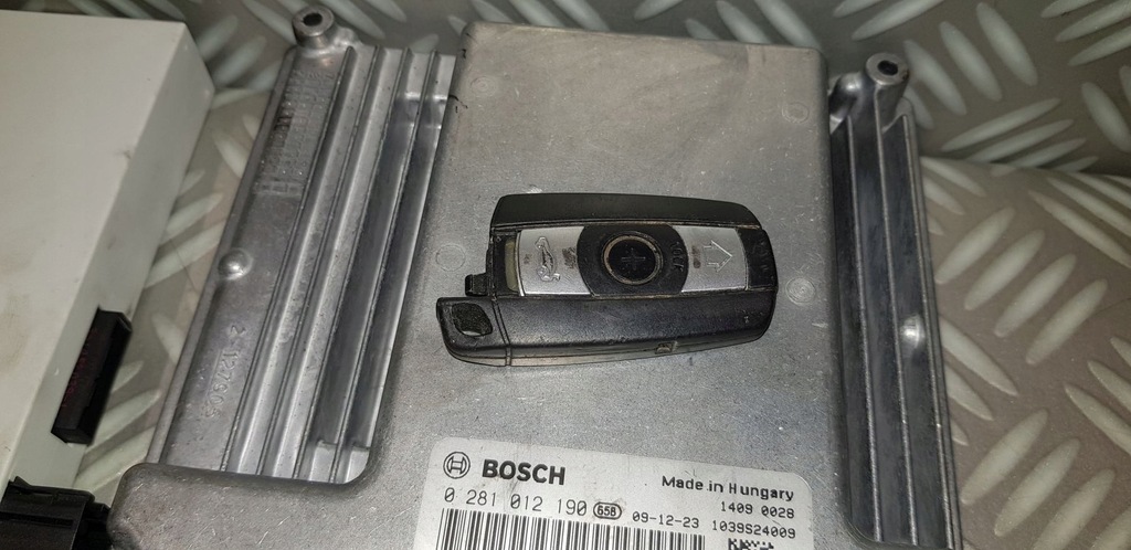 фото №9, Bmw e60 e61 lift 525d 09 набор стартовый бортовой компьютер двигателя cas ключ 7811898