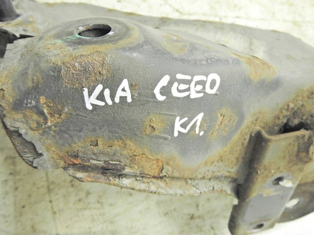 фото №8, Kia ceed i sw lift 09-12 1.6 crdi балка задняя заднего подвеска