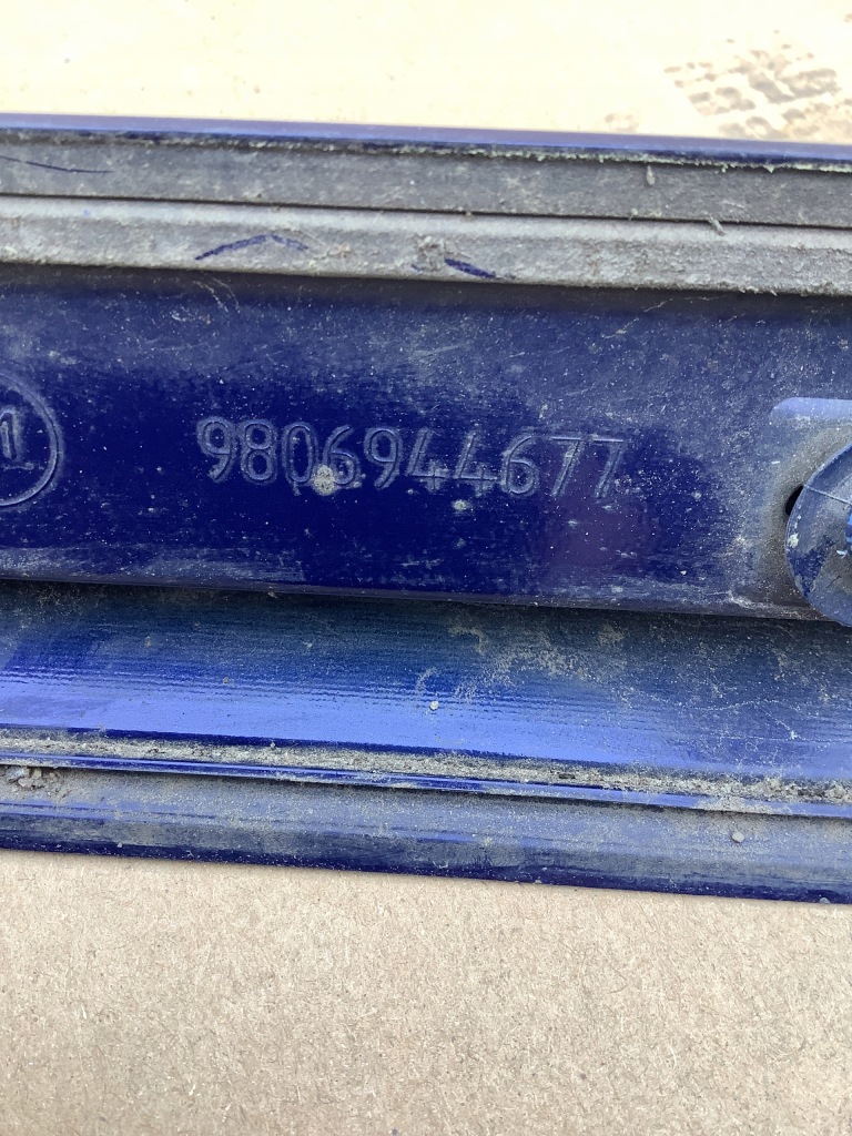 Молдинг поріг правий накладка поріг peugeot 308 t9 gt line cała 9806944677 Недорого