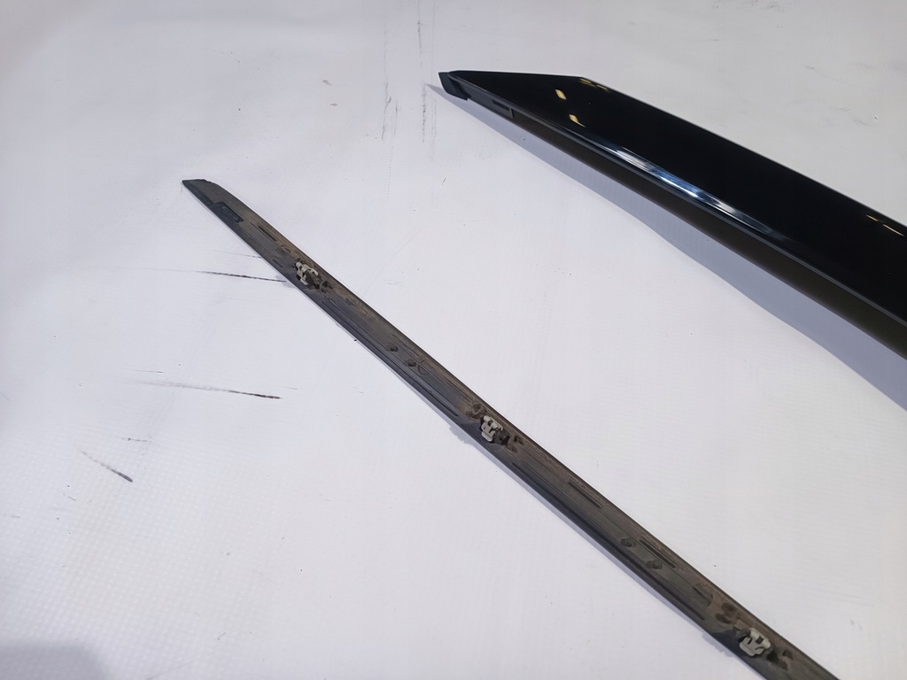 фото №7, Молдинг скло лобове стійка права ford explorer vi 2020-