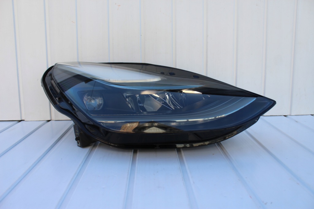 Купити Лампа перед передня права tesla 3 y led matrix oryg 1514953-00-d