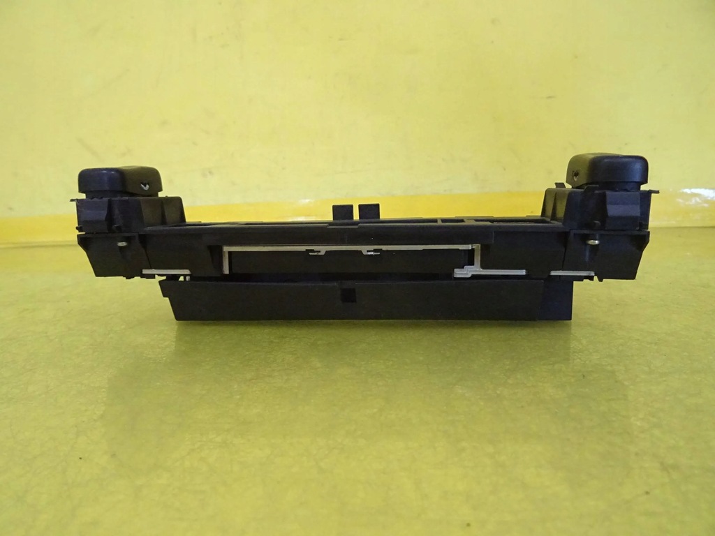 фото №8, Перемикач підігрів сидіння mercedes w210 2108200051 nr50