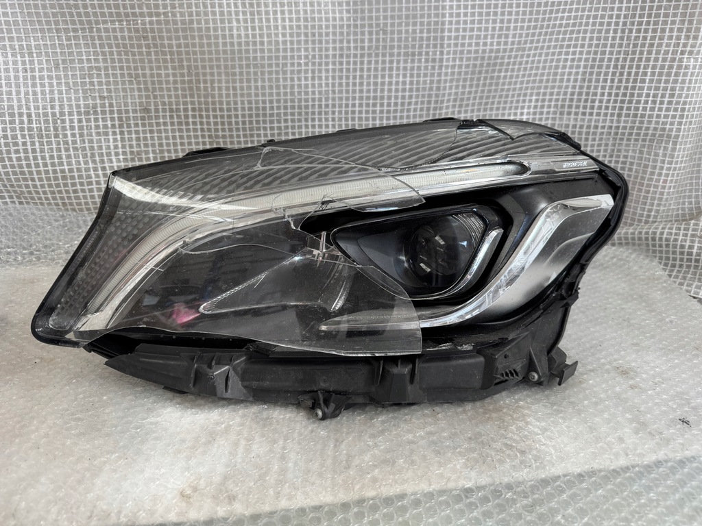 фото №1, Mercedes aklasa w176 lift левая лампа full led