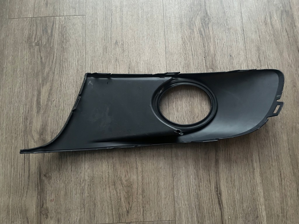 Vw caddy 3 touran рестайлинг  2011-2015 решётки бампера левый правый 1t0 оригинал Недорого