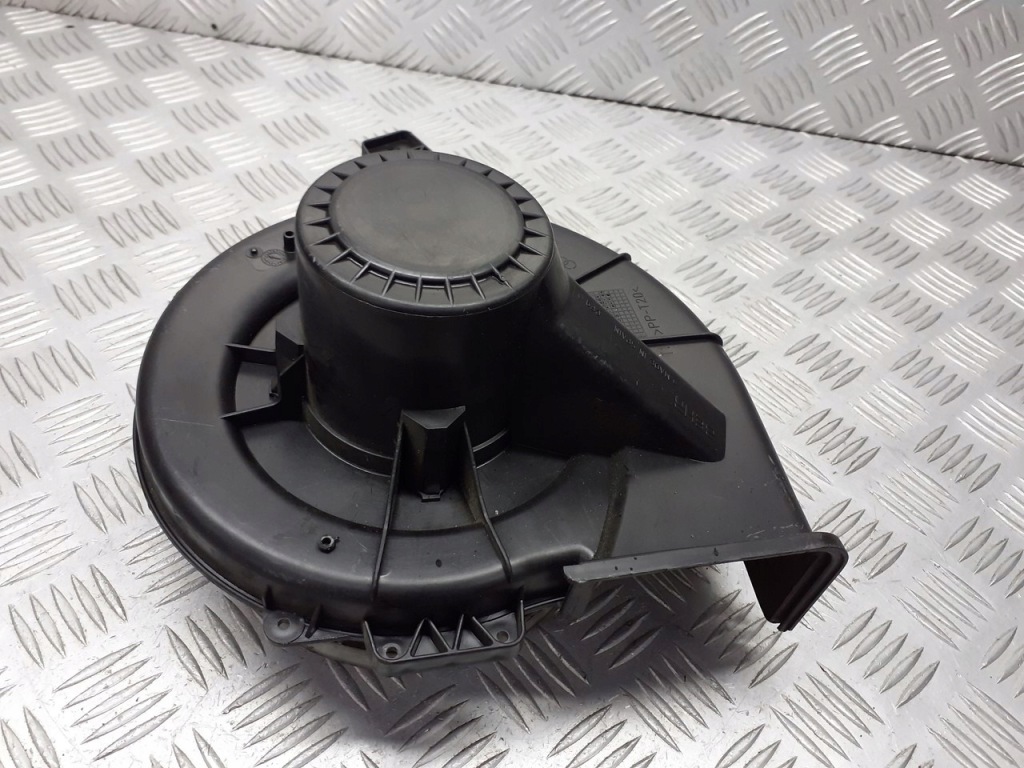 фото №1, Вентилятор обдув vw polo 9n 1.2 6q1820015c