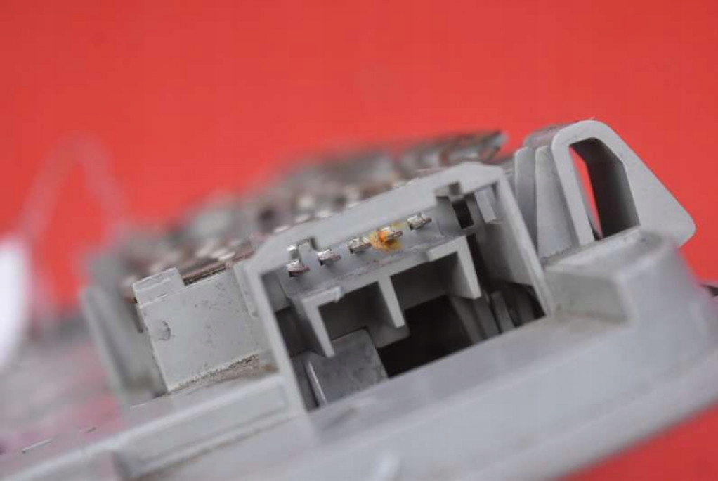 фото №8, Лампа освітлення салону задня 3c0947291c vw passat b6 05-10