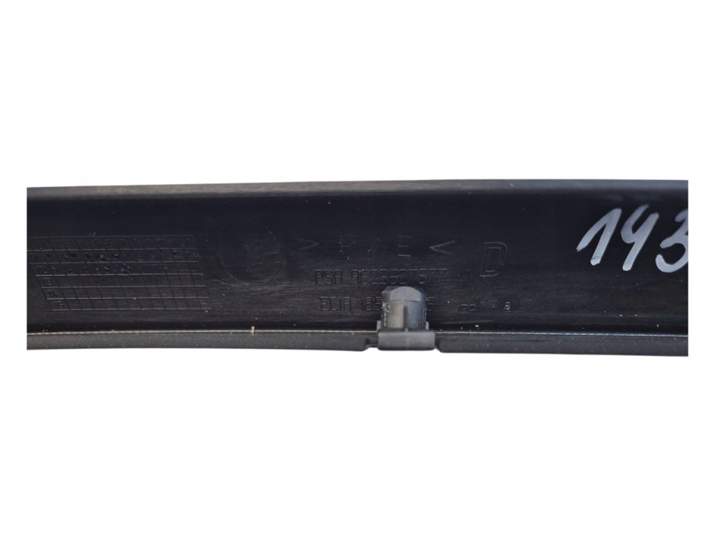 фото №7, Накладка-спойлер молдинг бампера правый перед peugeot 306 9623627877