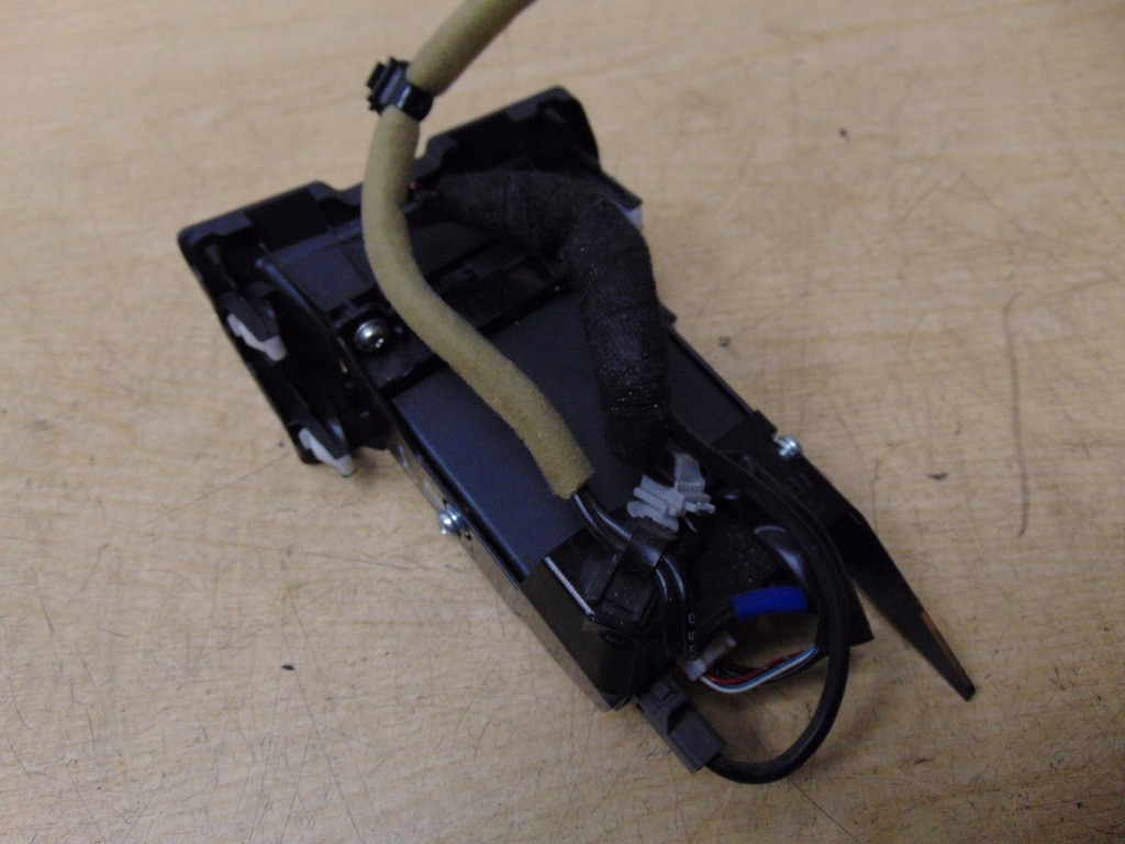 фото №6, Блок управления модуль навигации gps tomtom mazda 6 gj