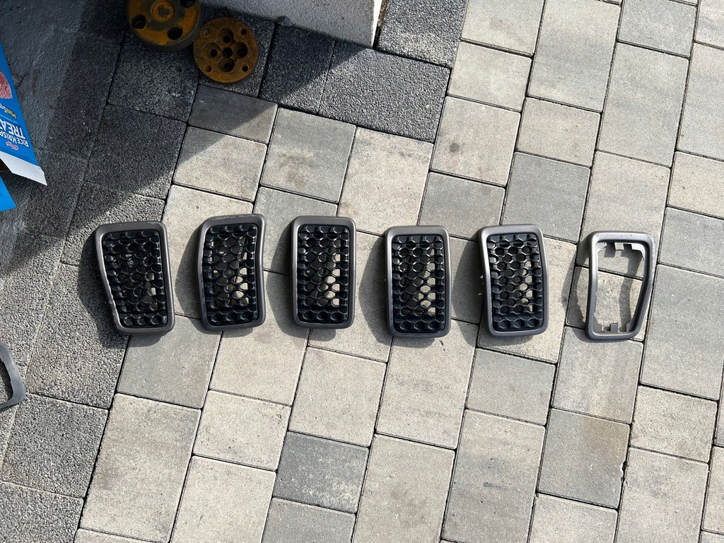 фото №1, Jeep cherokee kl lift trailhawk решётка радиатора решётка радиатора