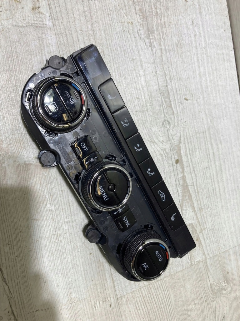 фото №1, Skoda octavia mk3 iii 5e 2019 панель обдув