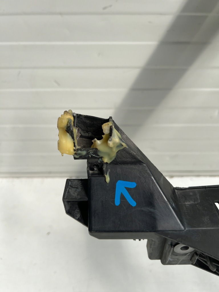 Купити Ремінь передній балка радіатор комплект радіатор mini cooper r56 1.6 дизель європа