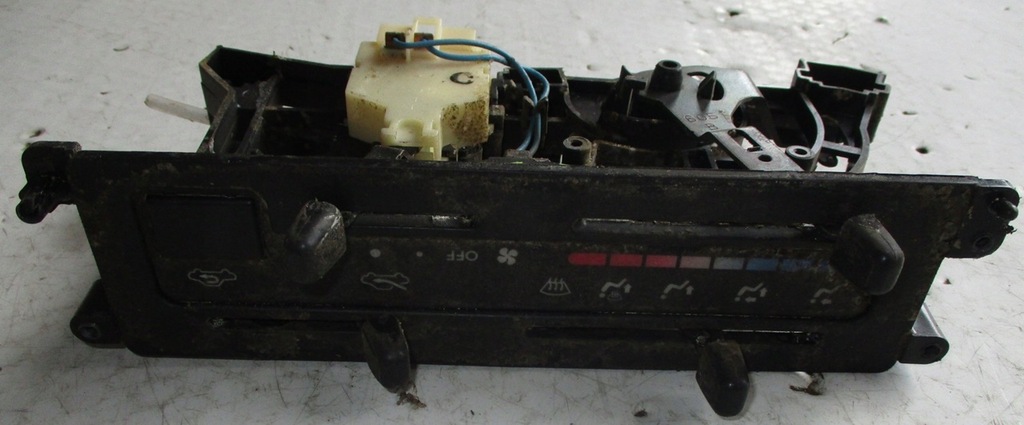 фото №1, Daihatsu terios панель управление кондиционера