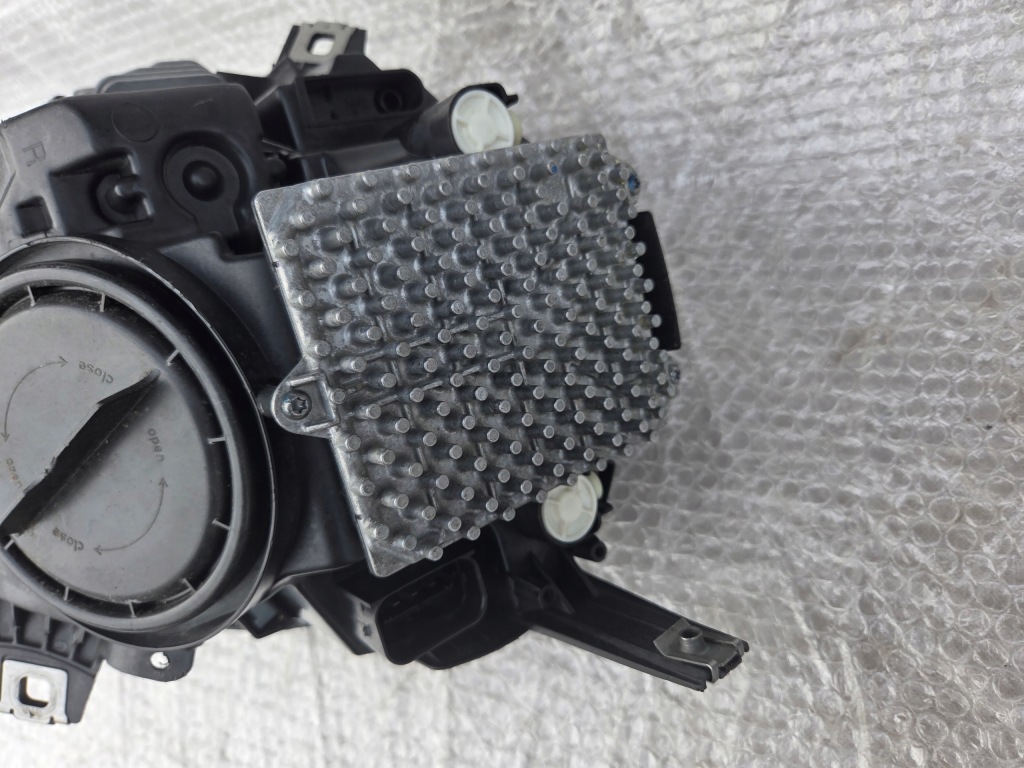 Mini f55 f56 фара правый  led адаптивный комплектная bdb 7416984 в Украине