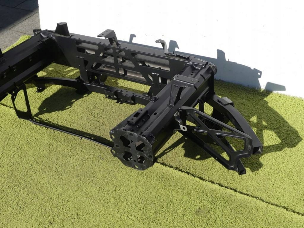 Рама перед alfa 4c Оригінал