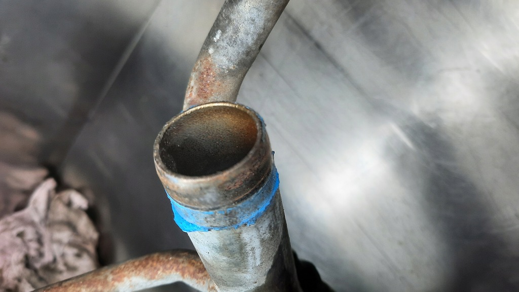 фото №16, Магистраль водяная volvo s60 v70 ii xc70 2.4b